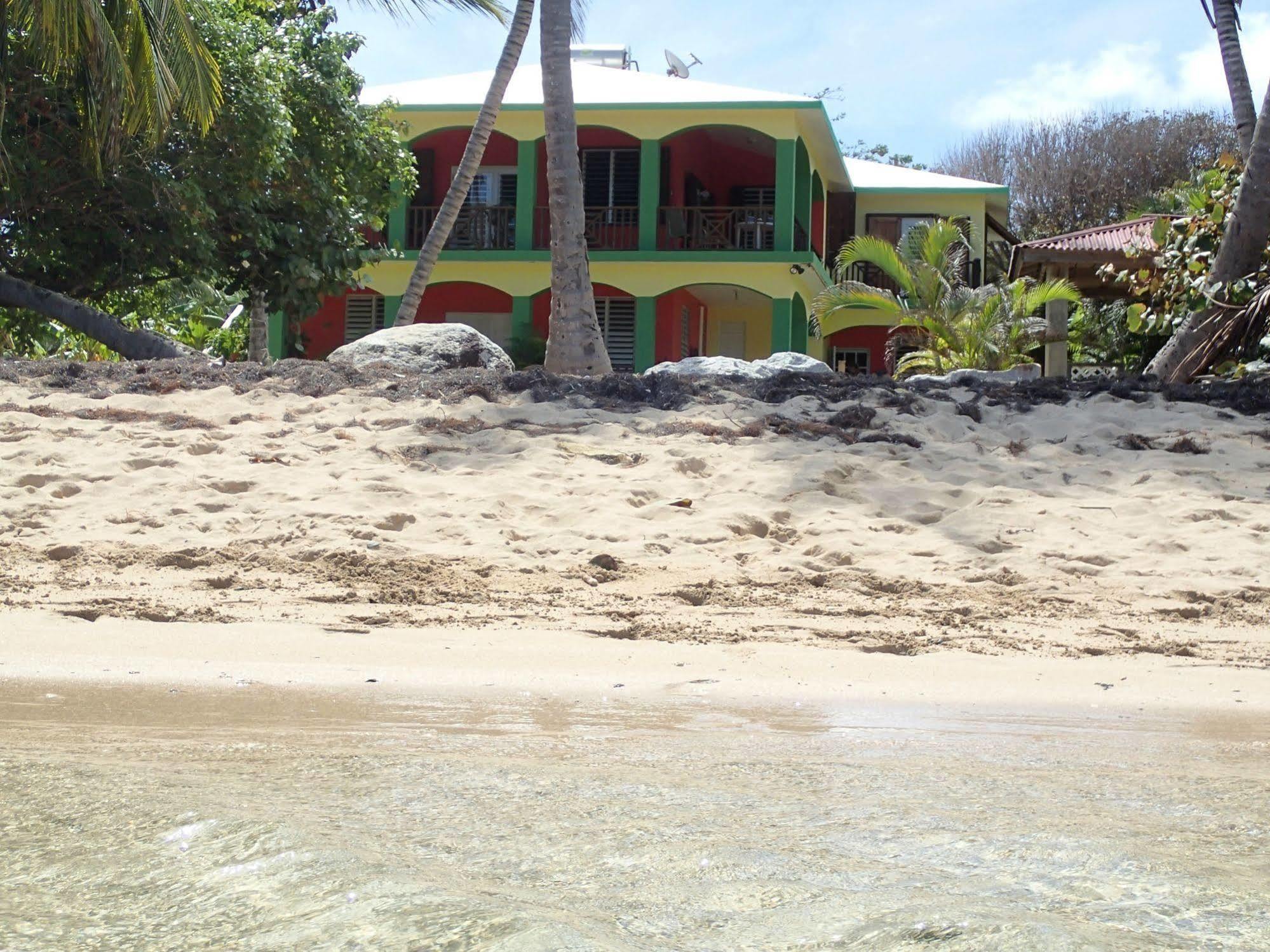 Ababor Suites Guesthouse Vieques Extérieur photo